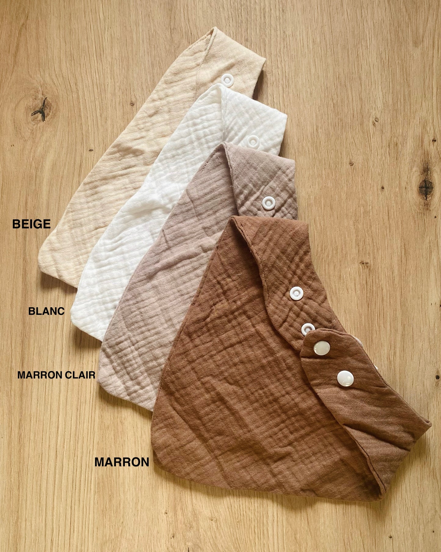 Bavoir triangle