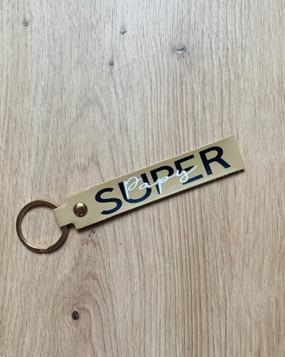 Porte-Clés « SUPER PAPI » 🩶